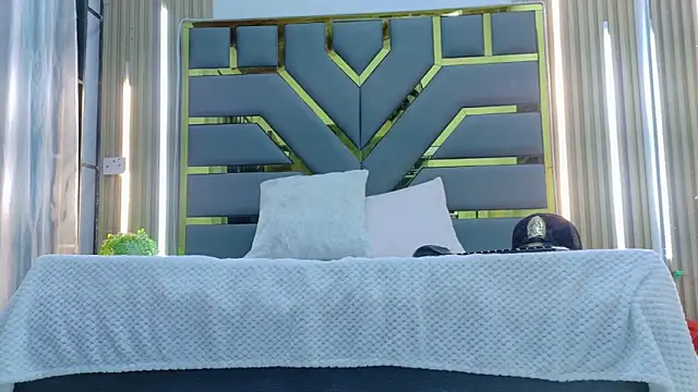 Neytanmalcon online show from March 2, 7:43 pm