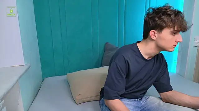 Richard steele hot online show from December 19, 3:53 pm