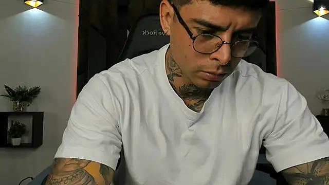 MATEO DILUCA online show from January 13, 9:30 pm