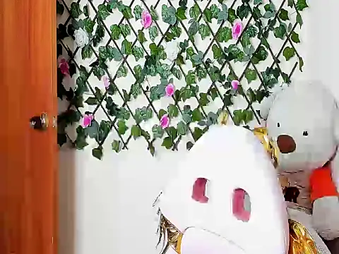 Melani ferrara  online show from October 28, 11:45 am