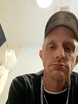 Dannydanny89 online show from October 29, 1:08 am