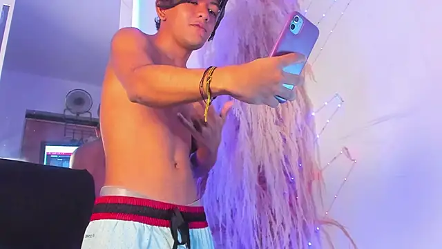 wild best online show from October 30, 7:59 pm