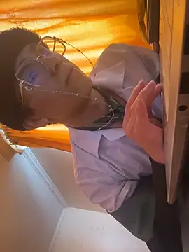 Itsllua21 online show from October 30, 6:09 pm