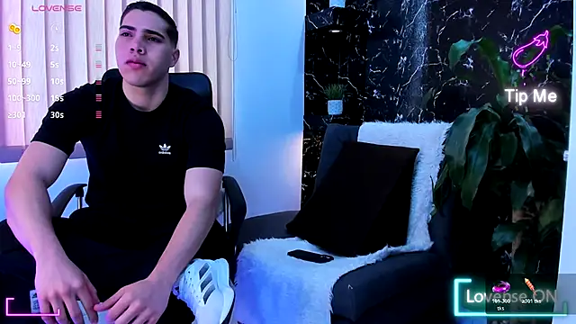 Juna mejia01 online show from October 31, 1:25 pm