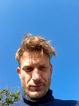 jigglethaypussi online show from April 27, 6:43 am