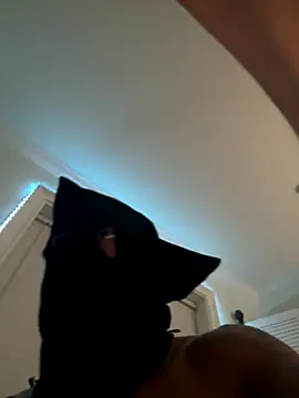 Bunnyboi88 online show from November 1, 9:35 am