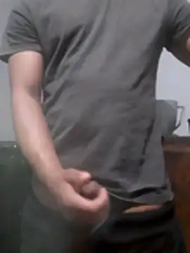 Snapshot of annifuck13 chatting on October 20, 10:24 pm annifuck13 online show from October 20, 10:24 pm