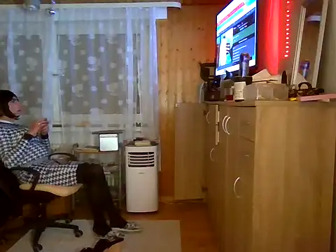 AgnesCross39 online show from November 4, 10:44 pm