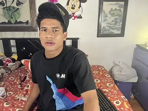 JUANBIGCOCK21CM online show from November 17, 3:31 am