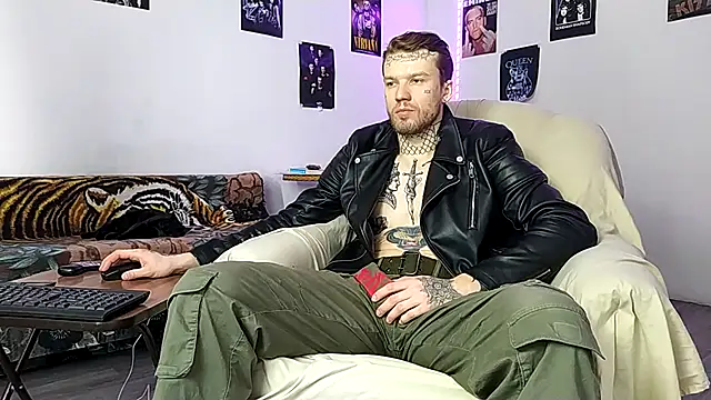 Huntall77 online show from February 17, 8:13 am