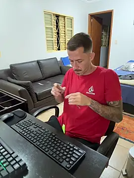 Lucasjandre online show from December 20, 11:34 pm