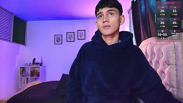 estebanperez 26 online show from November 18, 11:03 am