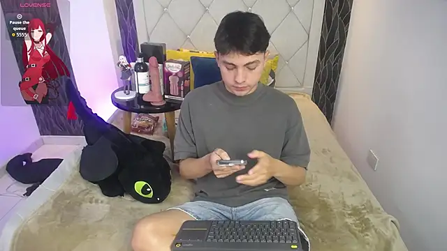 Samu FoXXX online show from December 16, 8:27 pm