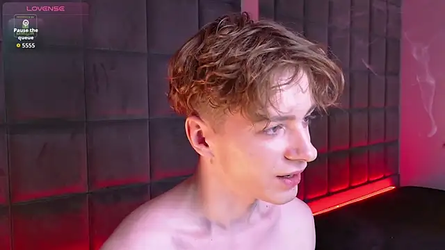 Paul Holt online show from February 22, 9:05 pm