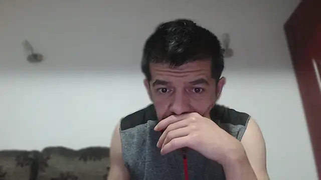 Snapshot of Dale_E chatting on January 30, 11:34 pm Dale E online show from January 30, 11:34 pm