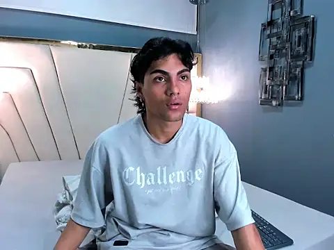 MattFiore online show from December 3, 12:00 pm