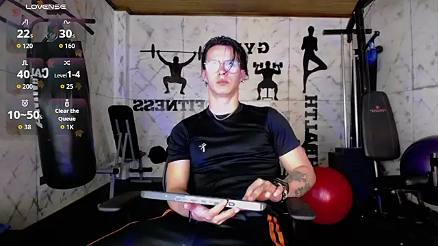 Brandon starkk online show from February 26, 11:55 am