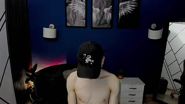 James Adams 01 online show from December 18, 1:18 pm