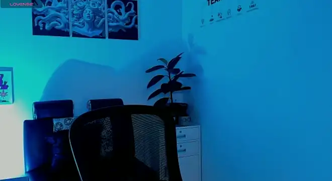 James Adams 01 online show from November 22, 12:38 pm