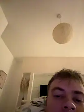 markomarul online show from November 18, 3:21 am