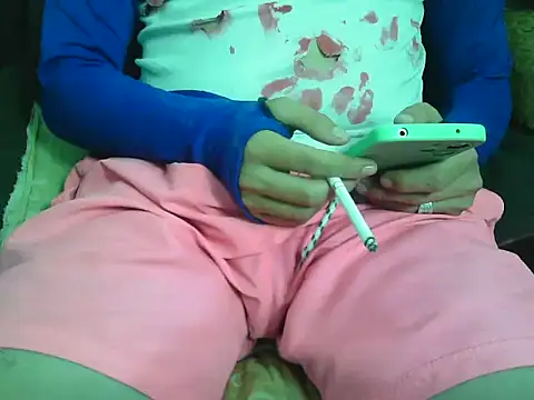 Snapshot of dirty29_smoke chatting on November 26, 6:27 am dirty29 smoke online show from November 26, 6:27 am