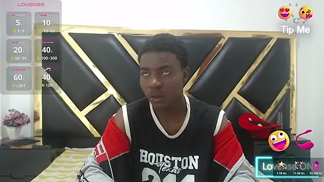 NoahJhonson69 online show from January 15, 6:54 pm