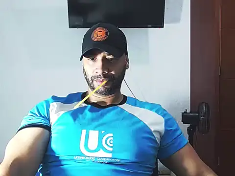 musclehetero online show from December 16, 12:39 am