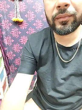 Cute Lucky online show from December 4, 6:59 pm