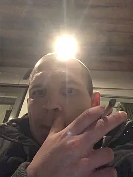 Spielzeugtwink online show from December 4, 10:39 pm