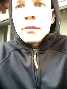 Spielzeugtwink online show from November 22, 1:11 pm