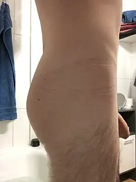 Spielzeugtwink online show from February 2, 10:40 pm