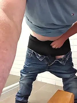 bighopey73 online show from January 9, 3:23 am