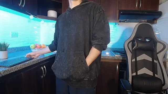 eren jeager online show from January 11, 3:21 am