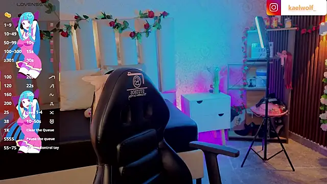 kaelwolf tay online show from March 20, 7:07 pm