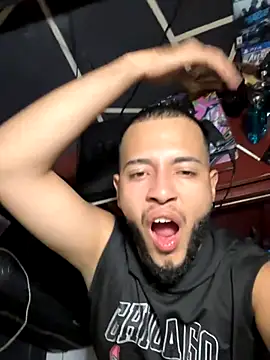 tratosucio online show from December 22, 5:15 am