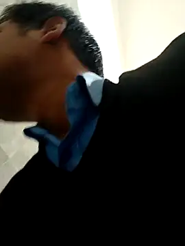 achut32 online show from November 30, 1:40 am