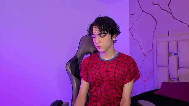 SthepanodiMonaco online show from March 4, 3:57 am