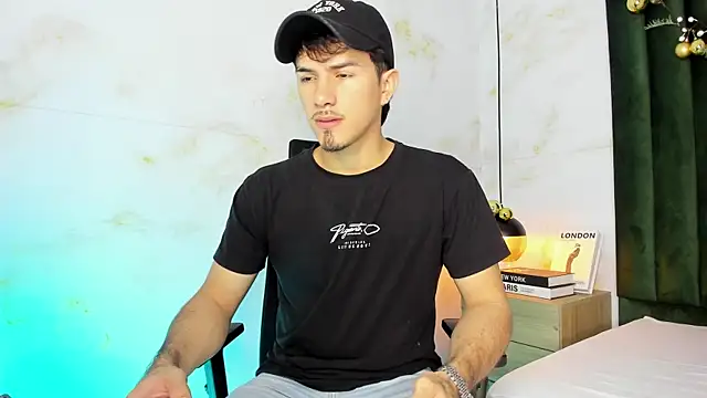 Justin duque online show from December 16, 7:43 pm