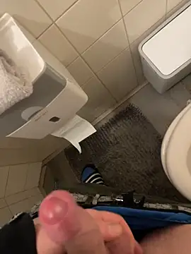 DutchMiracle26 online show from January 6, 1:31 am