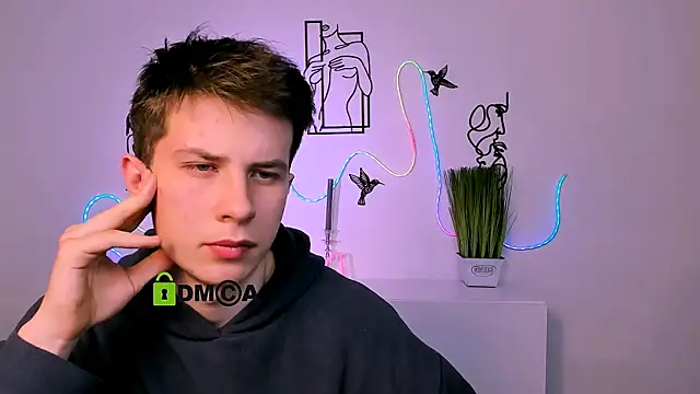 leo valor online show from December 21, 7:16 am