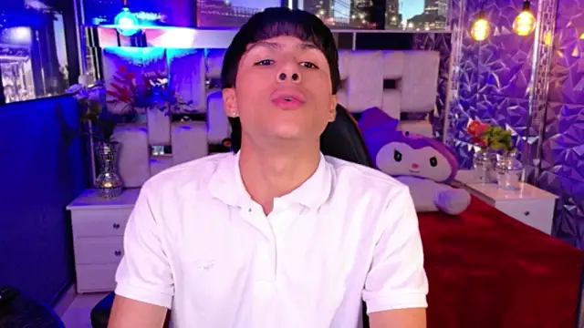 StormLuxX online show from March 2, 6:37 pm