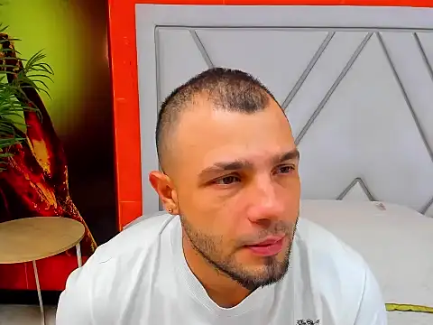 lucky smith1 online show from February 25, 5:58 pm