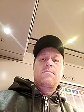 jefflatex45 online show from December 22, 9:01 pm