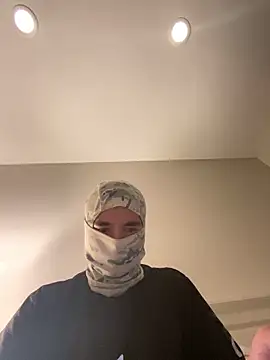 phantom898983 online show from April 13, 8:26 am