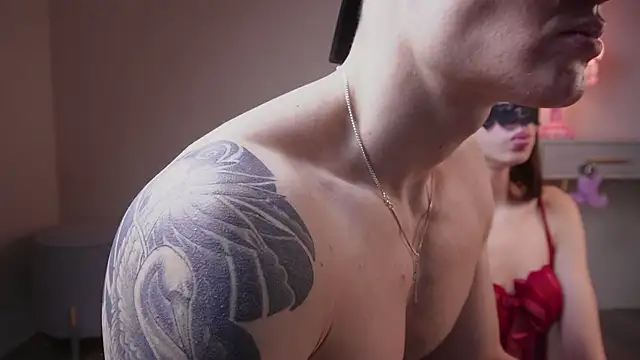 Aajuicycouple online show from March 1, 8:30 pm