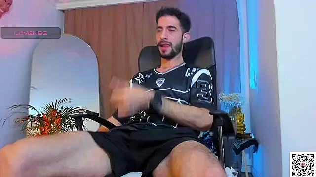  YOURHERO online show from April 15, 11:04 pm