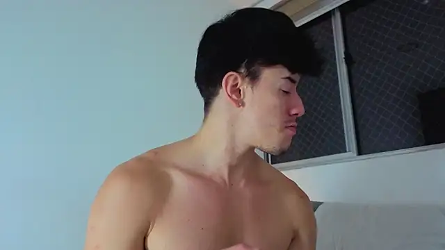 maxxcooper1 online show from January 8, 5:12 am