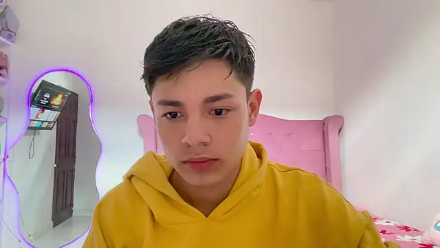 Andy Belier23 online show from April 21, 3:29 pm