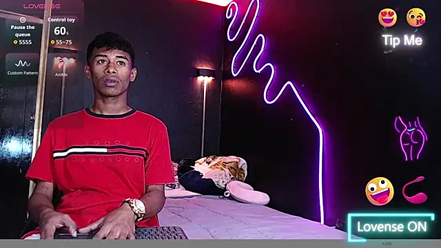 Yoim Williams online show from December 20, 11:01 pm