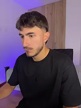 LIAM COLT online show from April 10, 8:16 pm